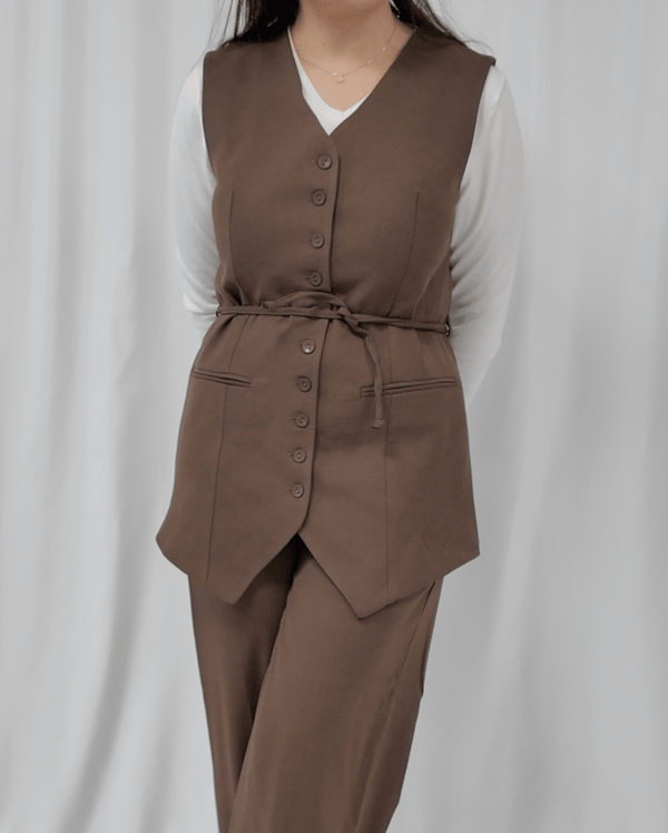 mocha prestige vest front view